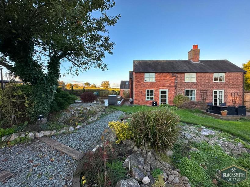 6Br Luxury Cottage, Hot Tubs, Hoar Cross, Staffordshire Newborough  外观 照片