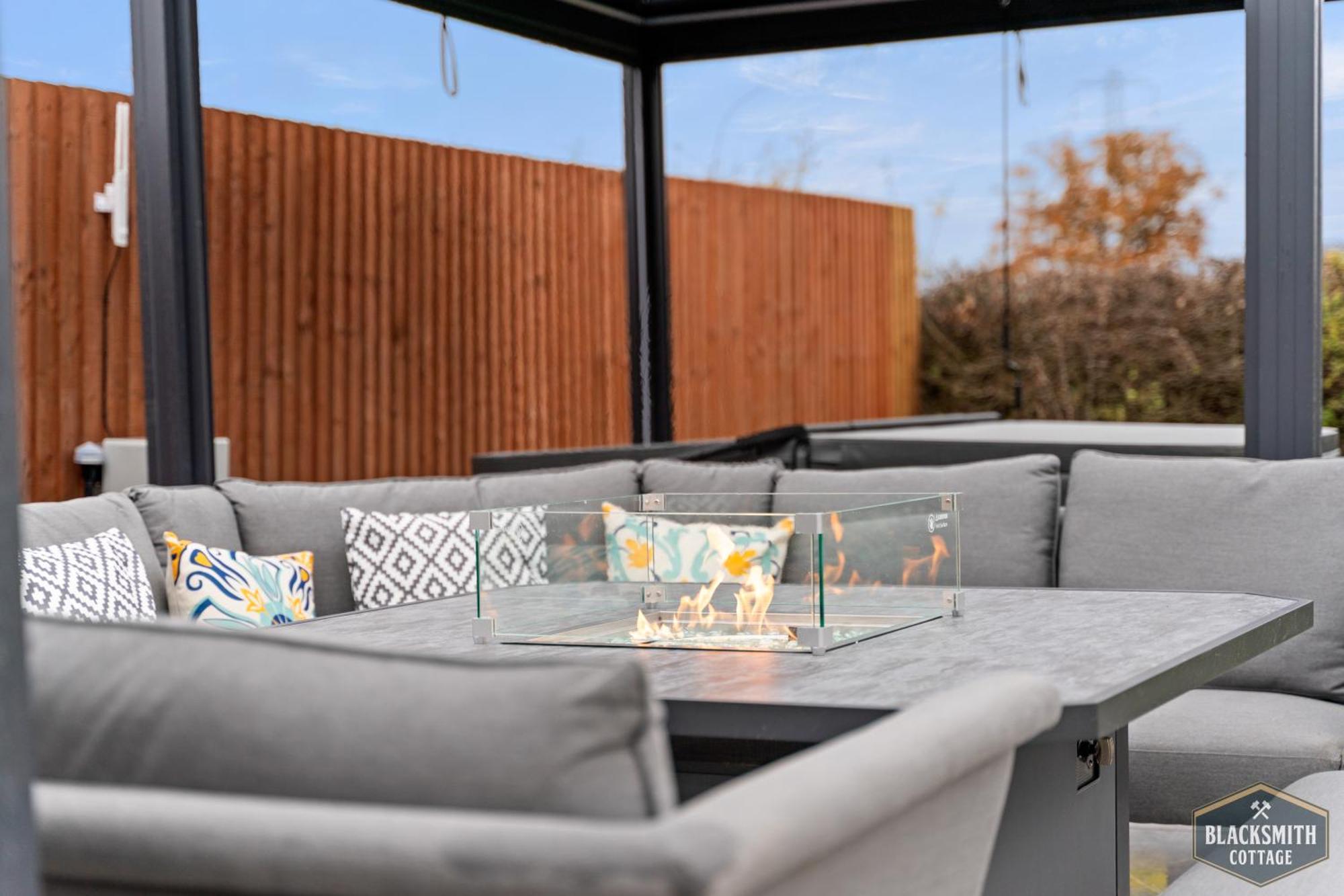 6Br Luxury Cottage, Hot Tubs, Hoar Cross, Staffordshire Newborough  外观 照片
